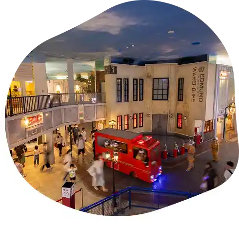 ショッピングモールに併設し、どんな天候でも快適な屋内施設！