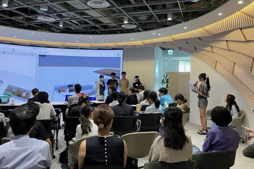 【表現する】没入型成果発表会でのプレゼンテーション