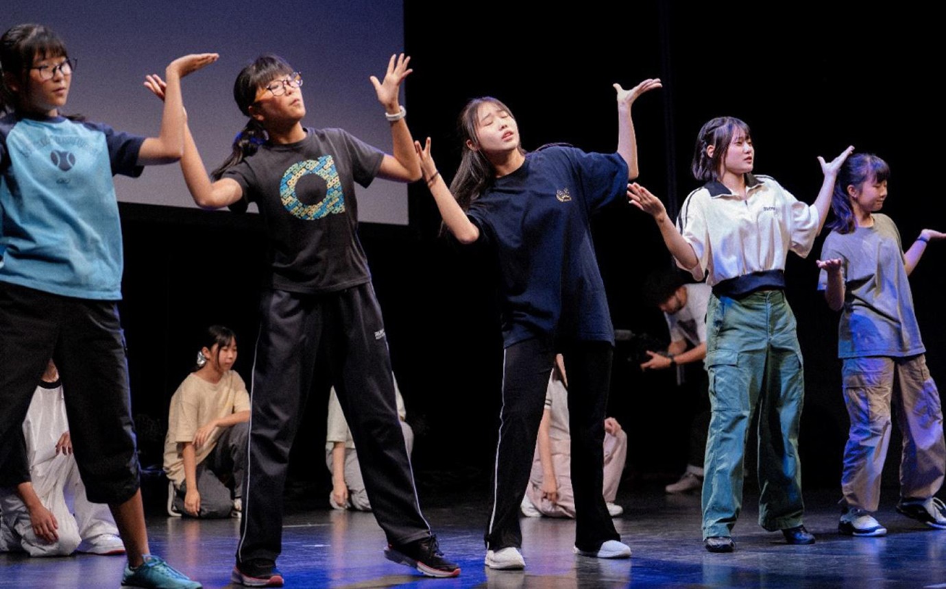 TEAM EXPO Dance で世界をひとつに