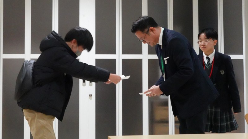 受講終了証の授与