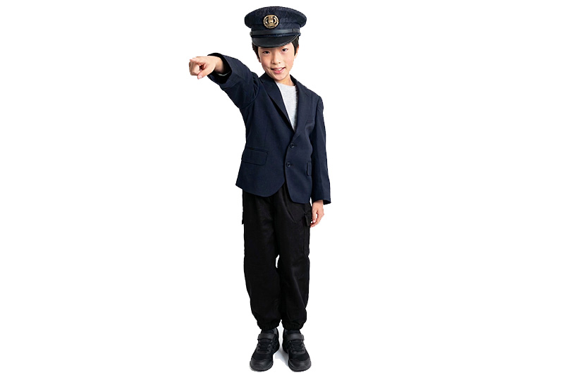 電車ユニフォームを着た男の子